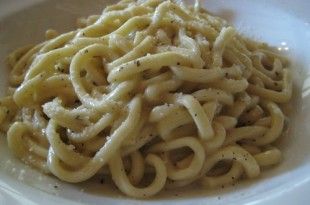 spaghetti cacio e pepe